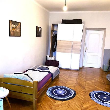 Lares And Penates Appartement Krakau Buitenkant foto