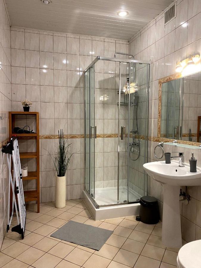 Lares And Penates Appartement Krakau Buitenkant foto