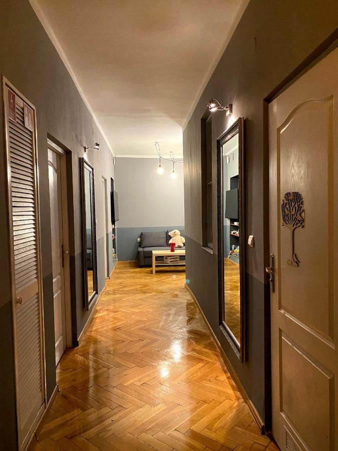Lares And Penates Appartement Krakau Buitenkant foto